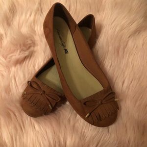 Never worn American Eagle flats